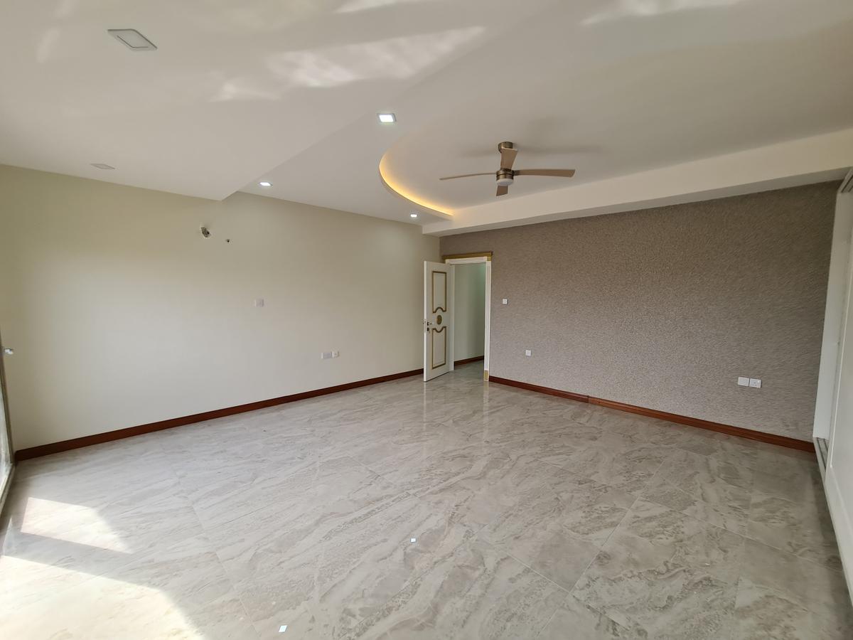 Serviced 3 Bed Apartment with En Suite in Nyali Area - 14