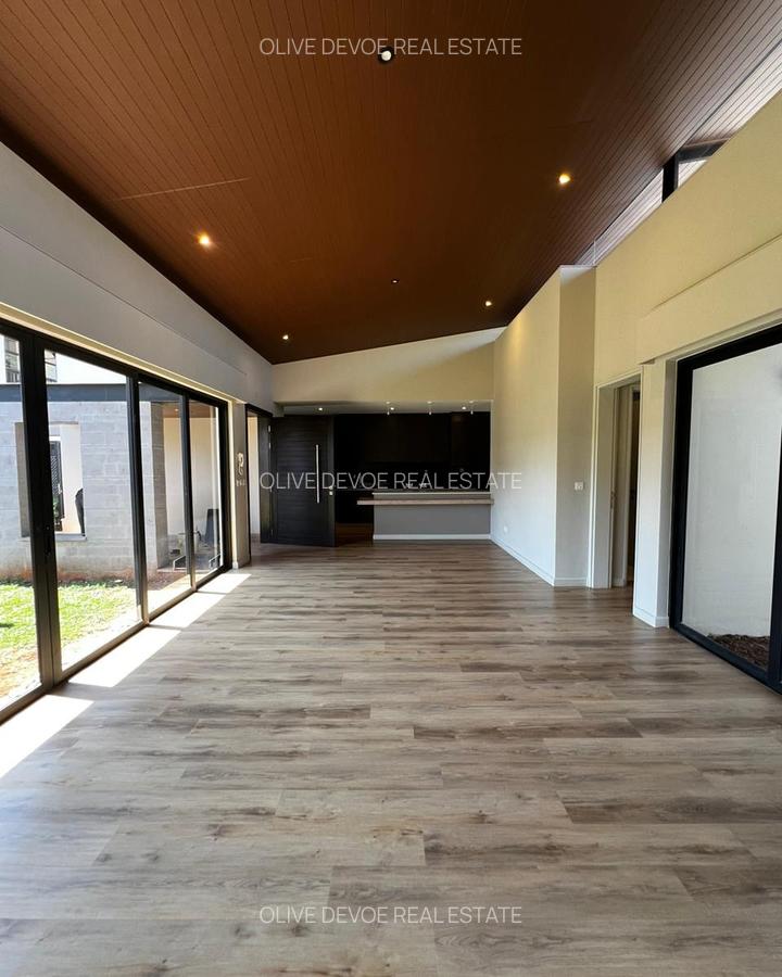 4 Bed Villa with En Suite in Runda - 14