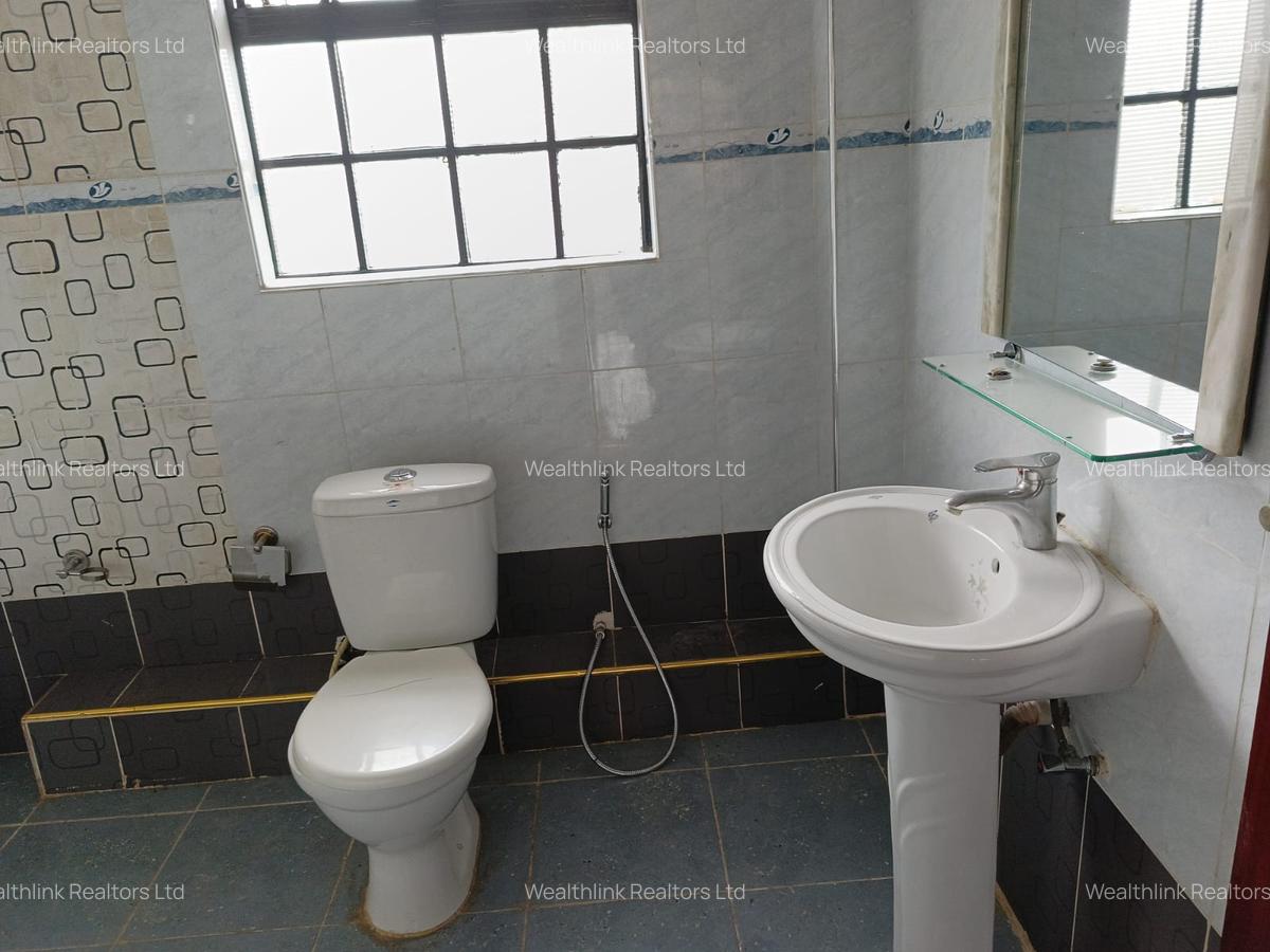 5 Bed House with En Suite at Runda - 11