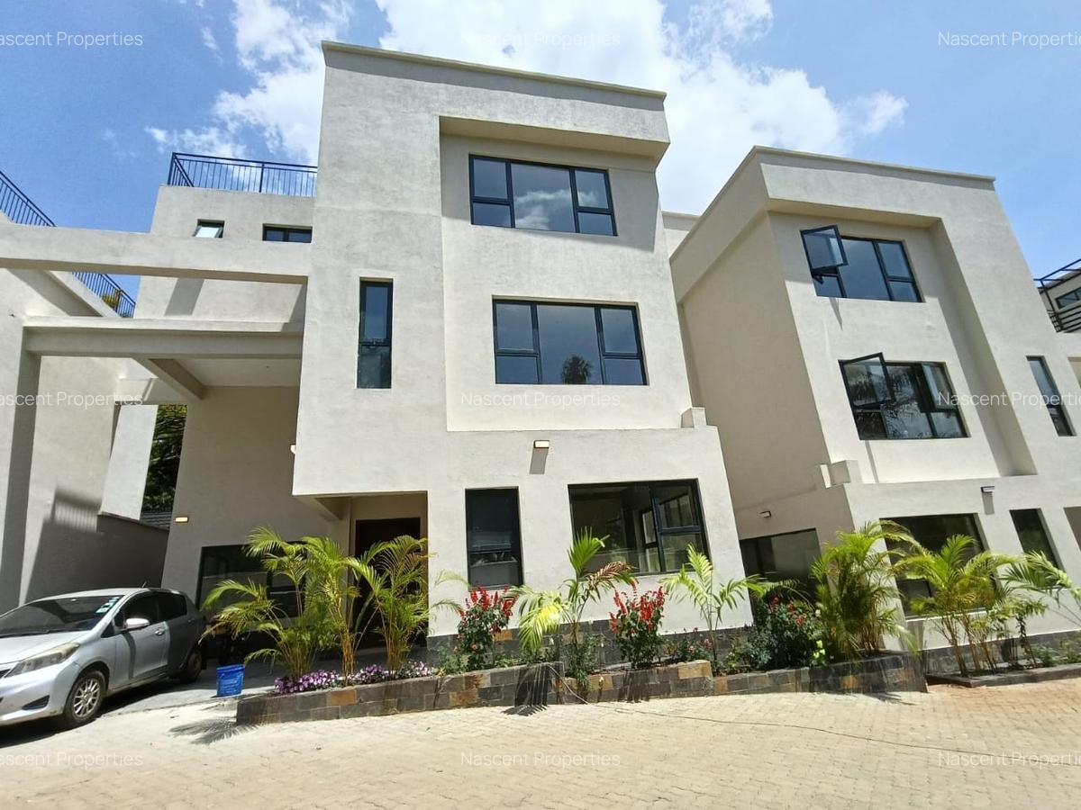 5 Bed Townhouse with En Suite in Lavington - 1