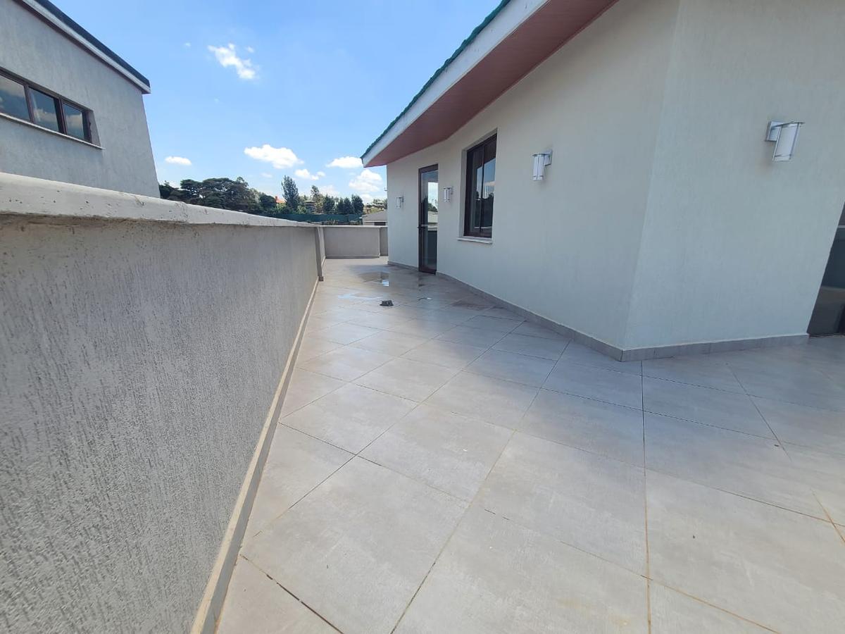 4 Bed Villa with En Suite in Runda - 14