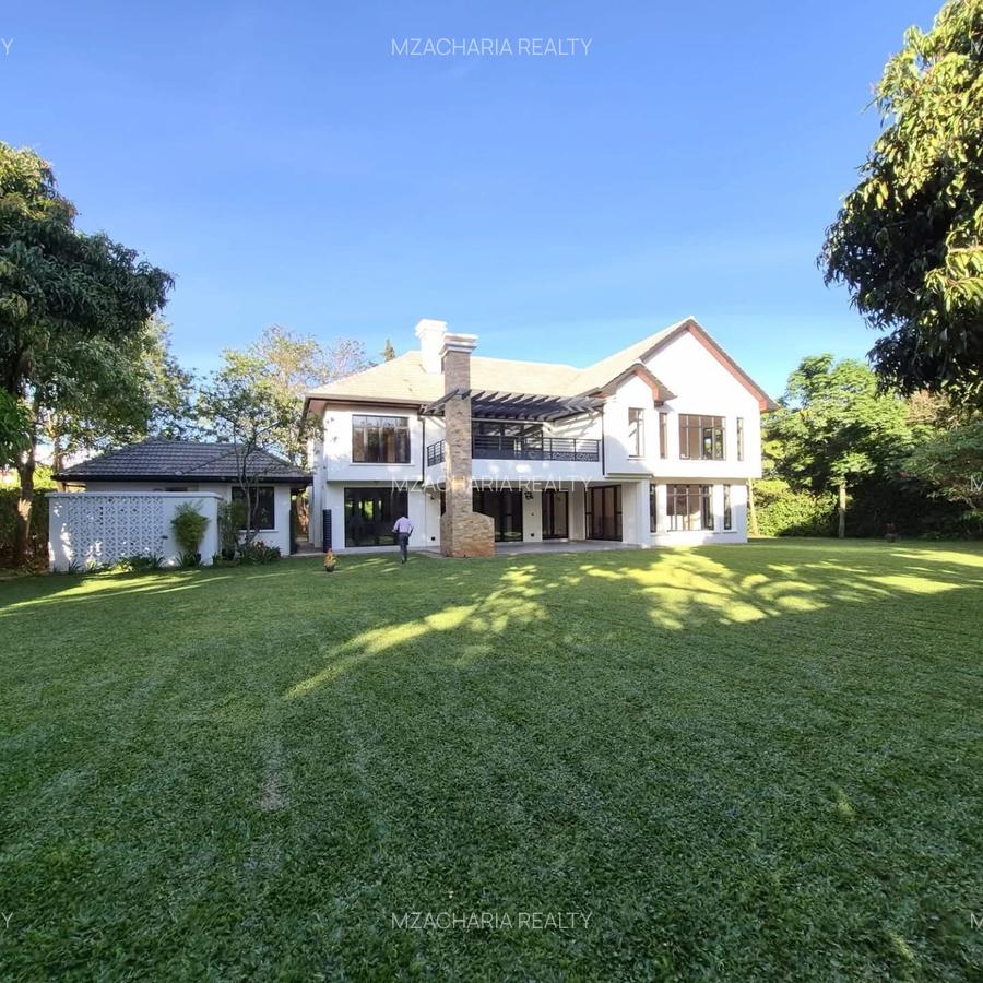 5 Bed Villa with En Suite in Runda - 1