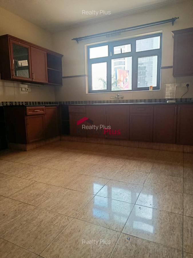 2 Bed Apartment with Parking in Kilimani - 9