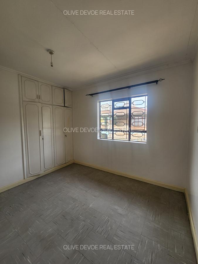 4 Bed Townhouse with En Suite in Westlands Area - 12
