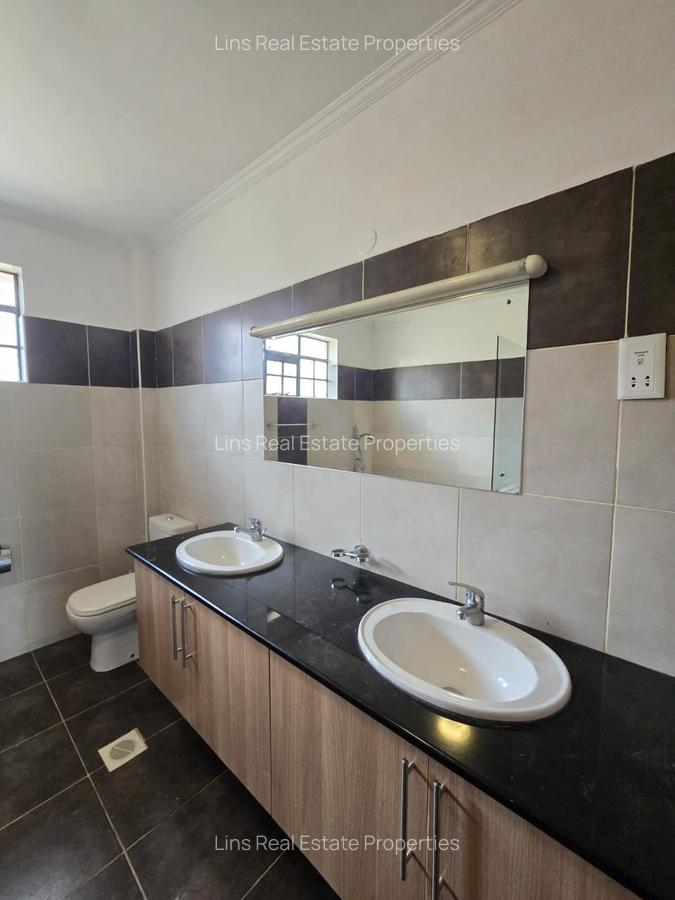 4 Bed Townhouse with En Suite in Kitisuru - 8
