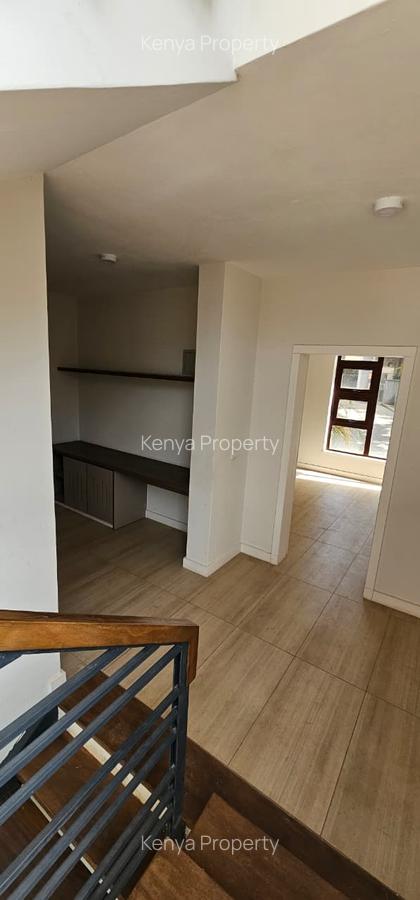 5 Bed Villa with En Suite at Chalbi Drive - 12