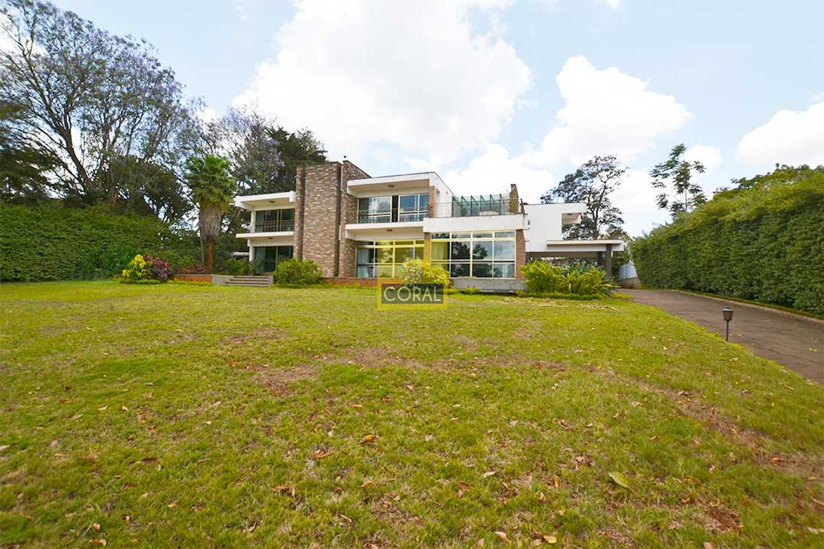 4 Bed House with Swimming Pool in Lavington - 3