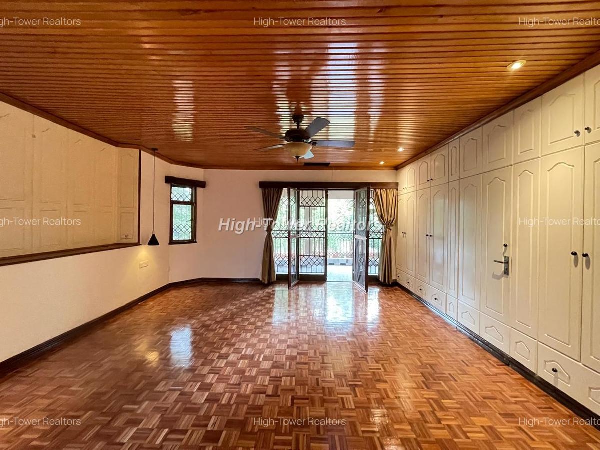 4 Bed House with En Suite at Runda - 19