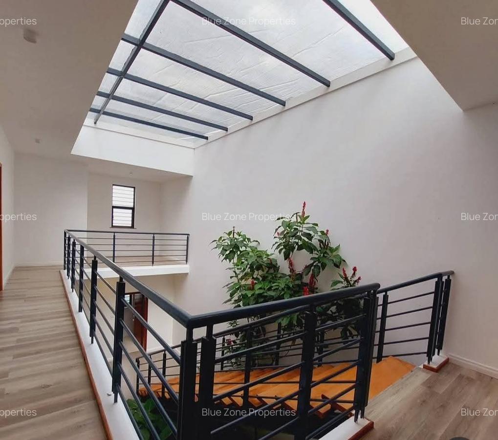 4 Bed Townhouse with En Suite at Off Glory Rd - 20