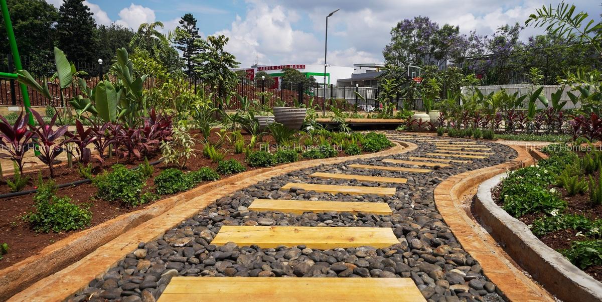 3 Bed Apartment with En Suite in Garden Estate - 7