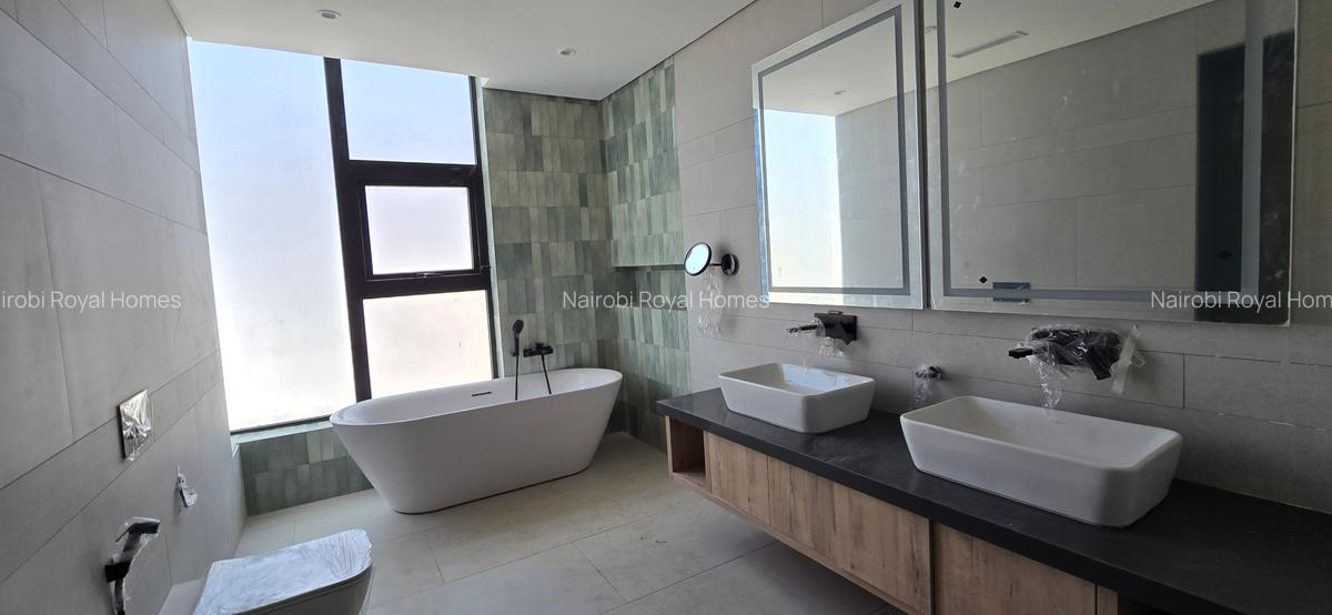 5 Bed Townhouse with En Suite at Kyuna Grovelia Grove - 17