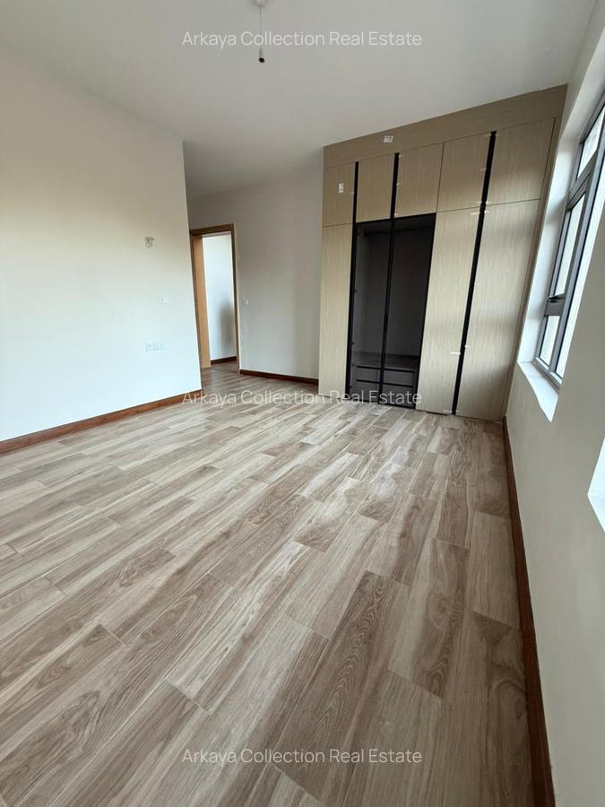 6 Bed Townhouse with En Suite in Lavington - 3