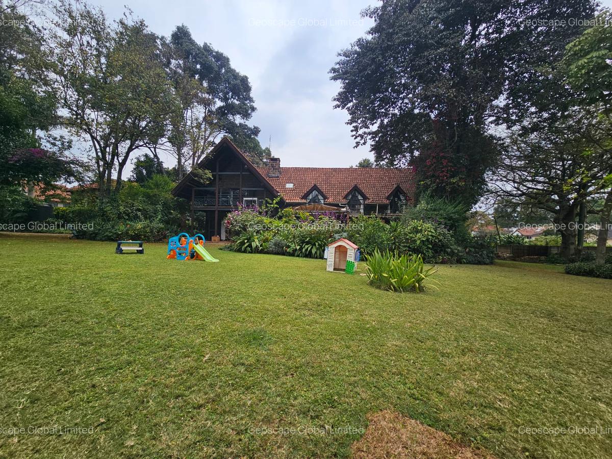 4 Bed House with En Suite in Nyari - 11