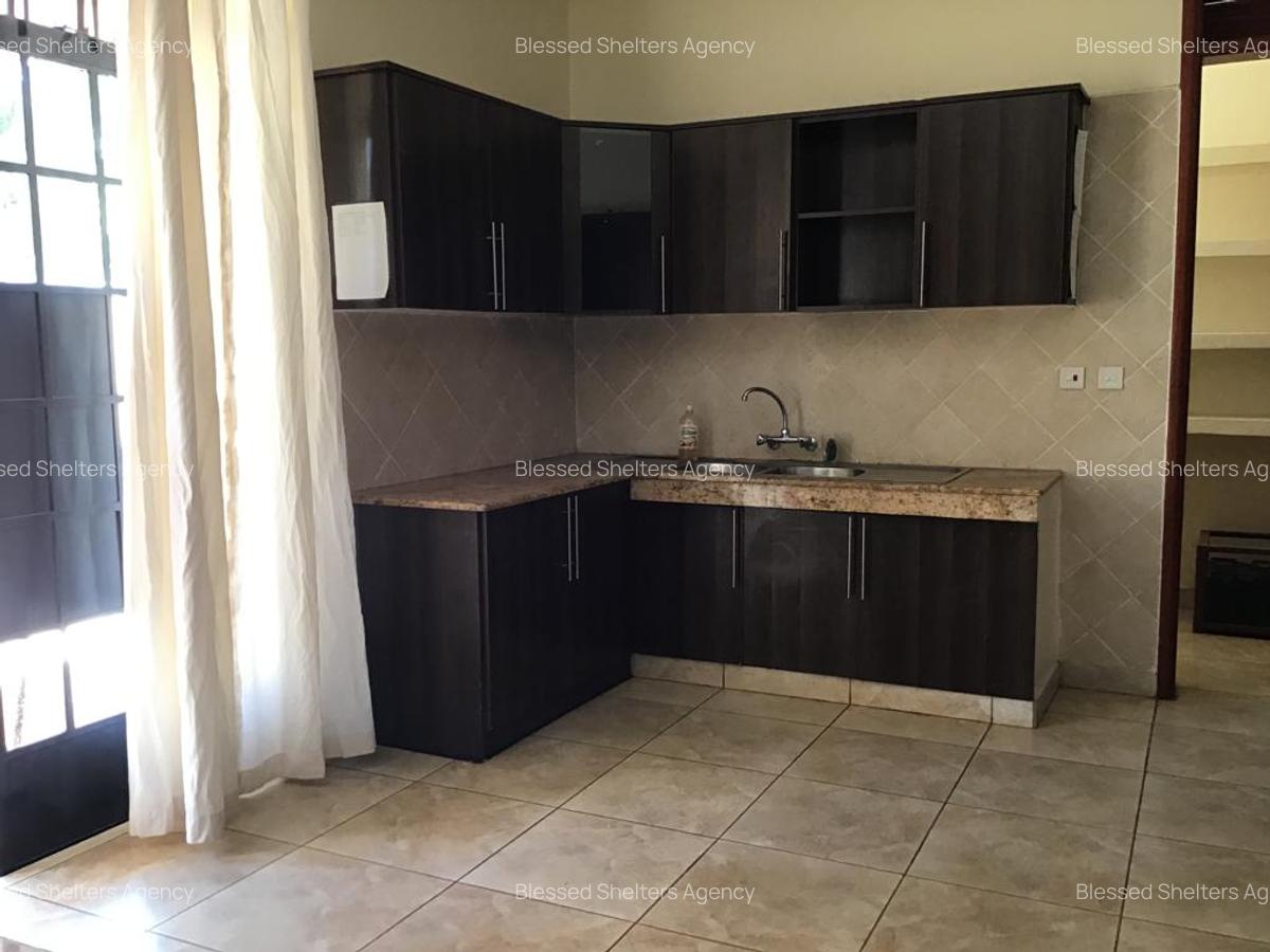 4 Bed House with En Suite in Runda - 1