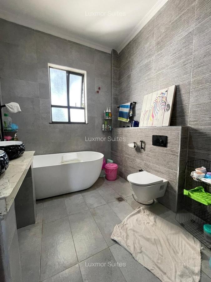 6 Bed Villa with En Suite at Karen Windy Ridge Area - 9