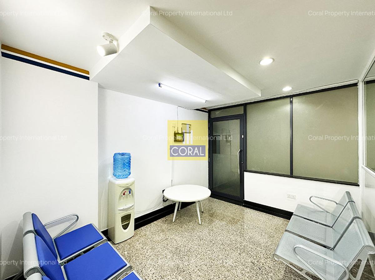 Office in Parklands - 6