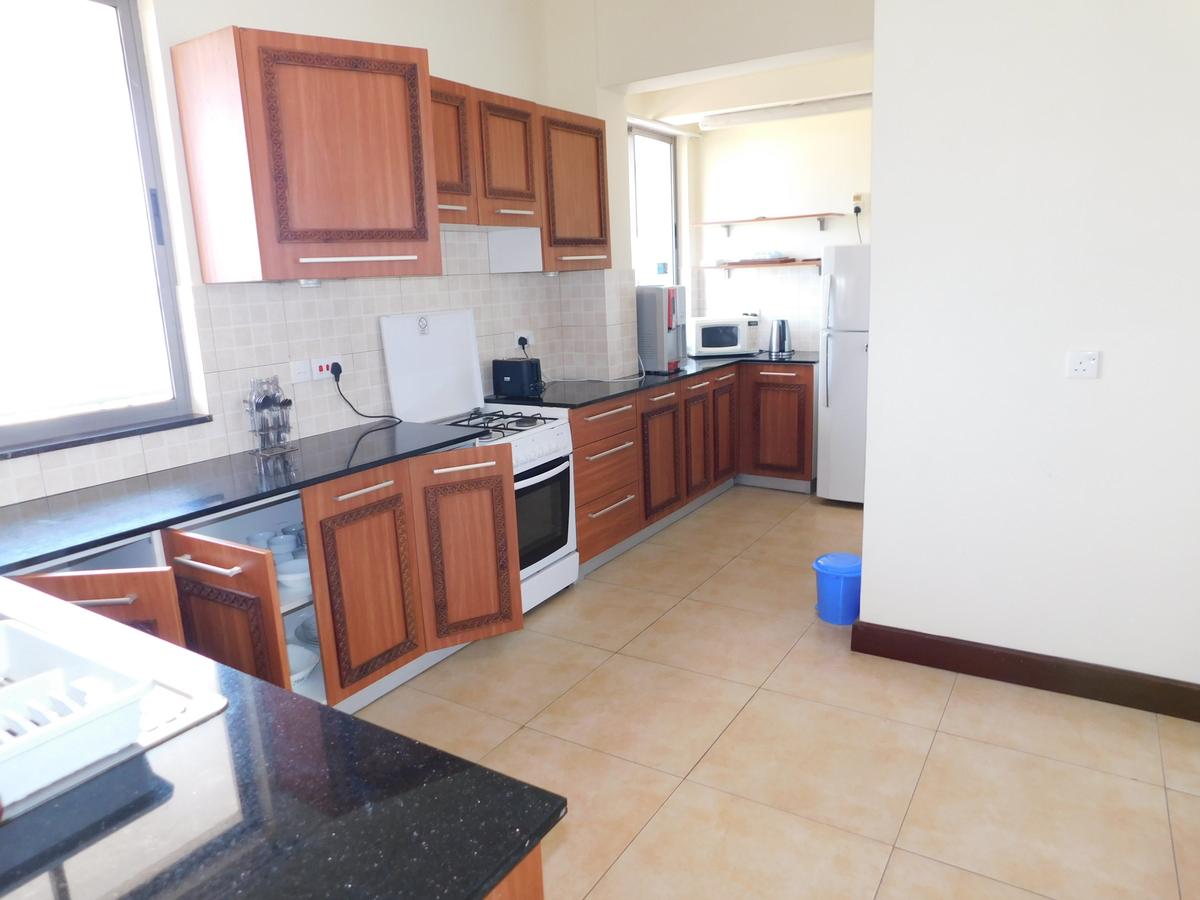 Furnished 2 Bed Apartment with En Suite in Nyali Area - 3