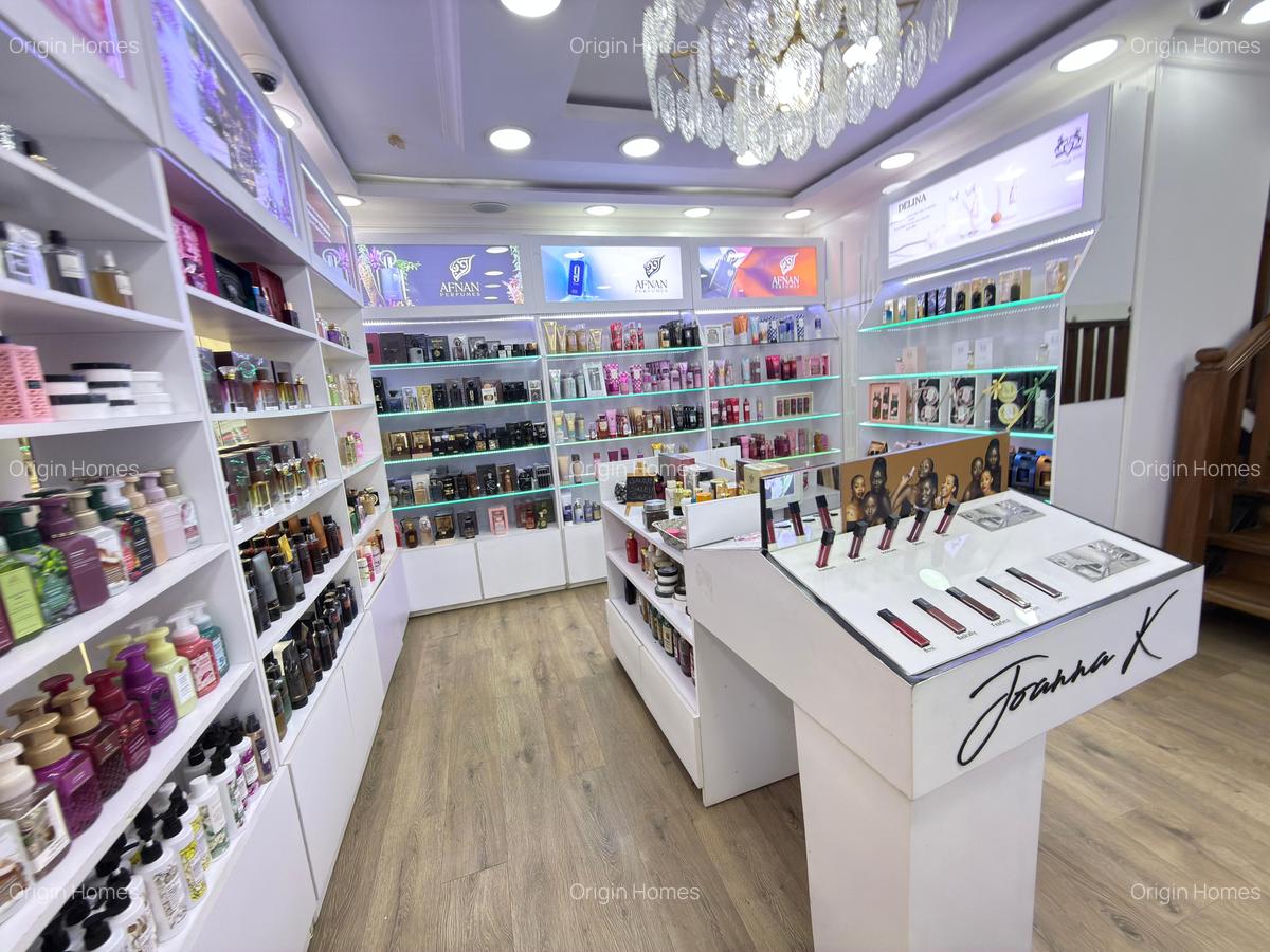 975 ft² Commercial Property with Service Charge Included at Ngong Road - 4