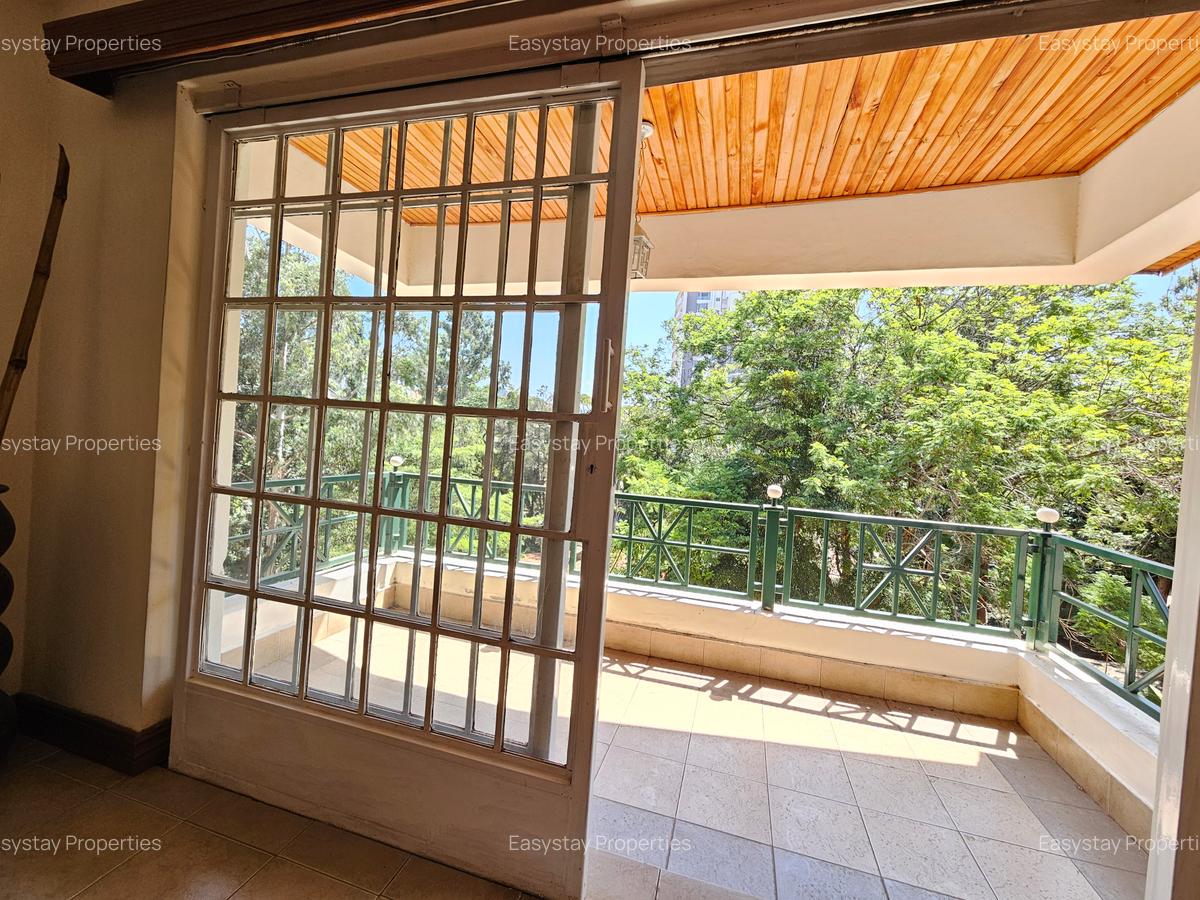 2 Bed Apartment with En Suite in Riverside - 1