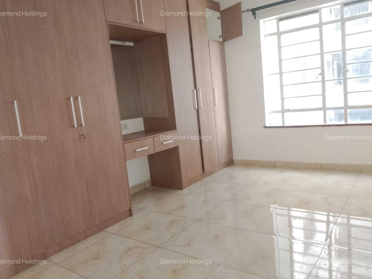 3 Bed Apartment with En Suite at Parklands - 3