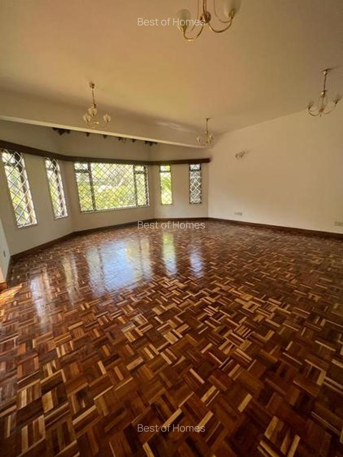 4 Bed Townhouse with En Suite in Lavington - 5