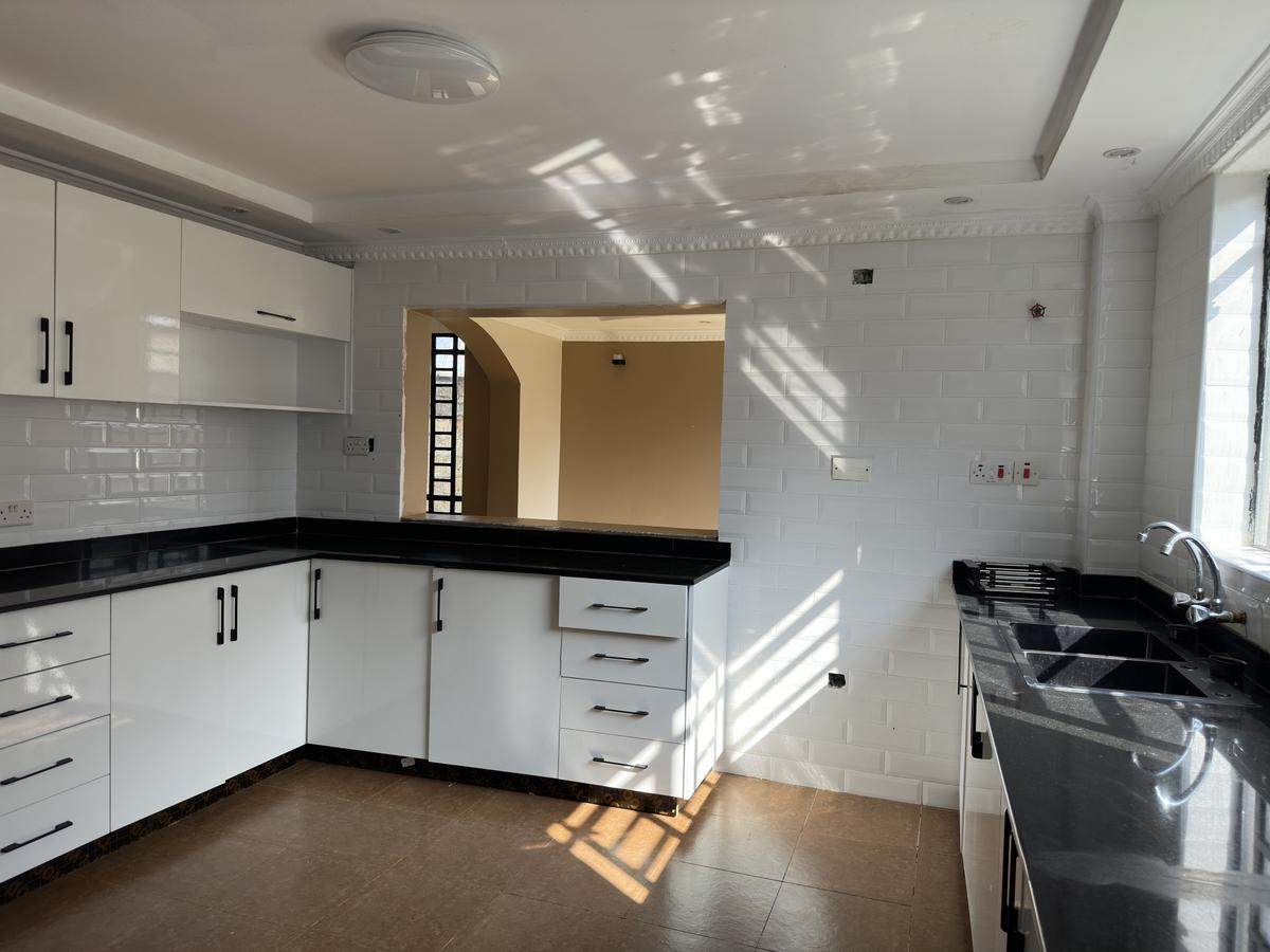 4 Bed Townhouse with En Suite at Kikuyu - 5