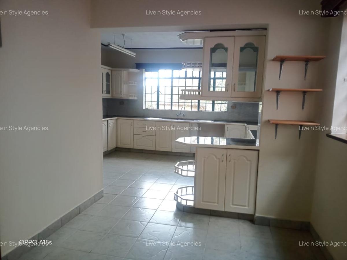 4 Bed House with En Suite in Runda - 6