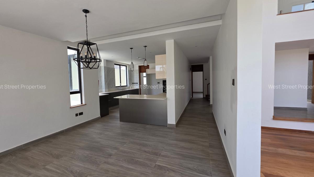 5 Bed Villa with En Suite at Lavington - 4