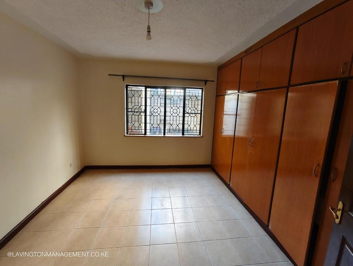 5 Bed Townhouse with En Suite at Lavington Green - 16