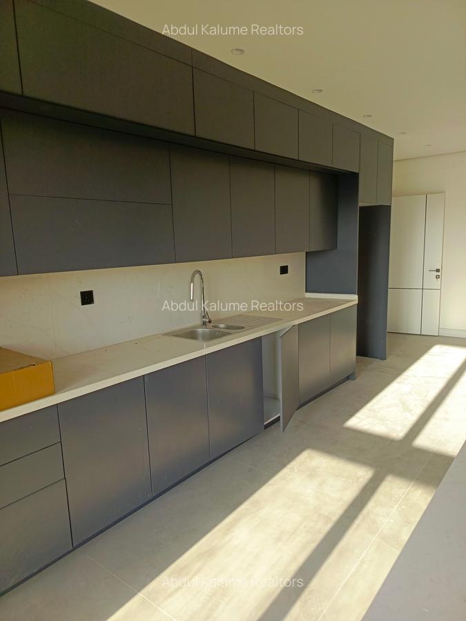 Serviced 3 Bed Apartment with En Suite at Nyali - 12