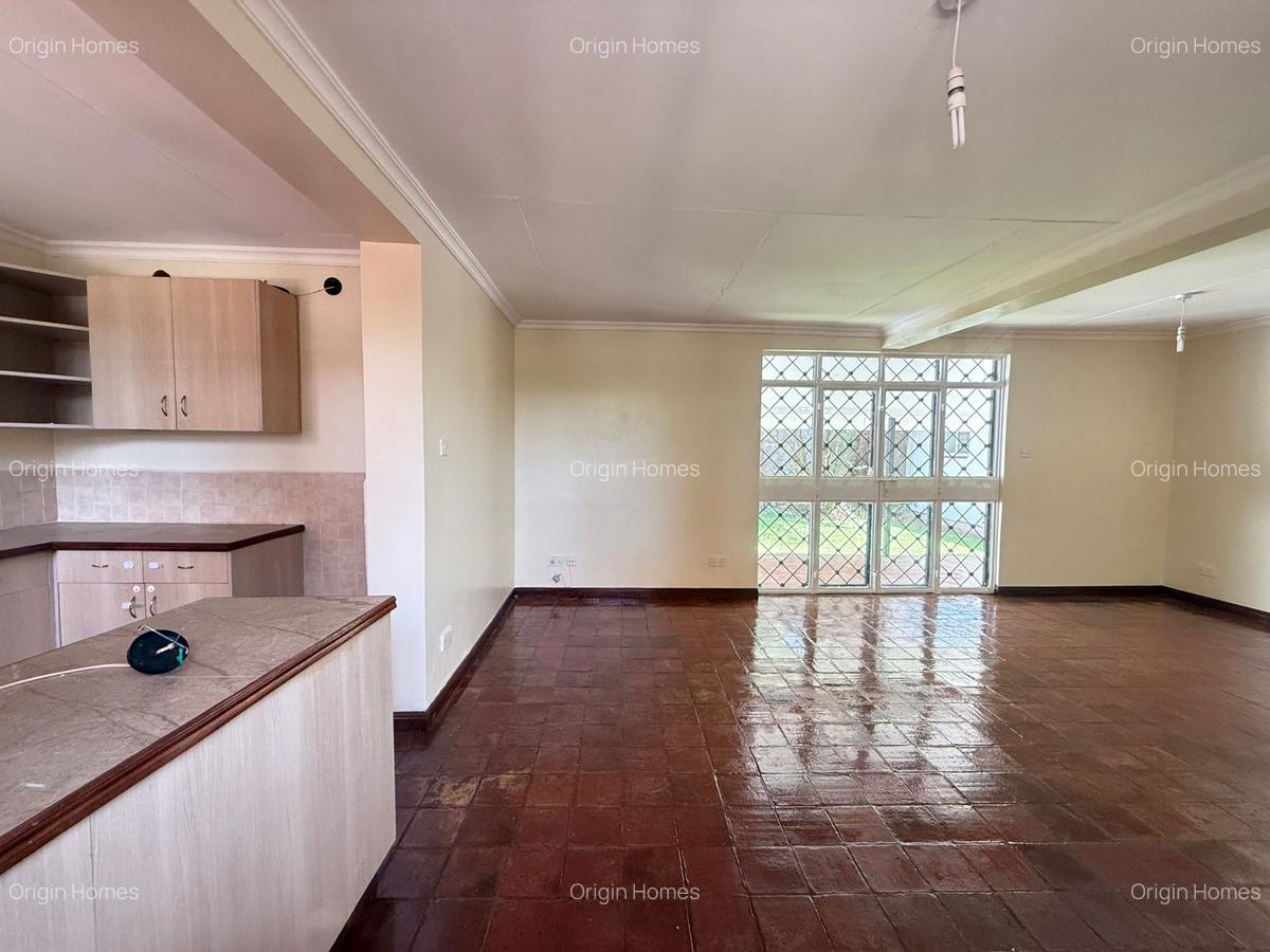 3 Bed House with En Suite at Lavington - 6