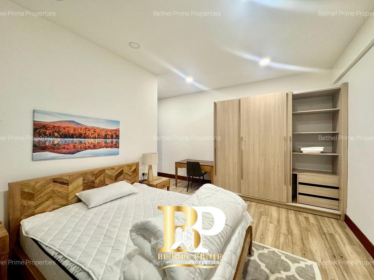 Serviced 2 Bed Apartment with En Suite in Parklands - 6