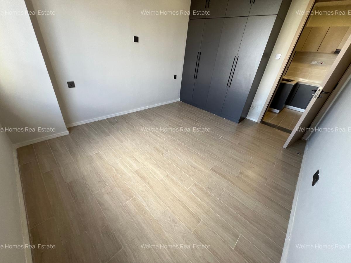 1 Bed Apartment with En Suite in Lavington - 10