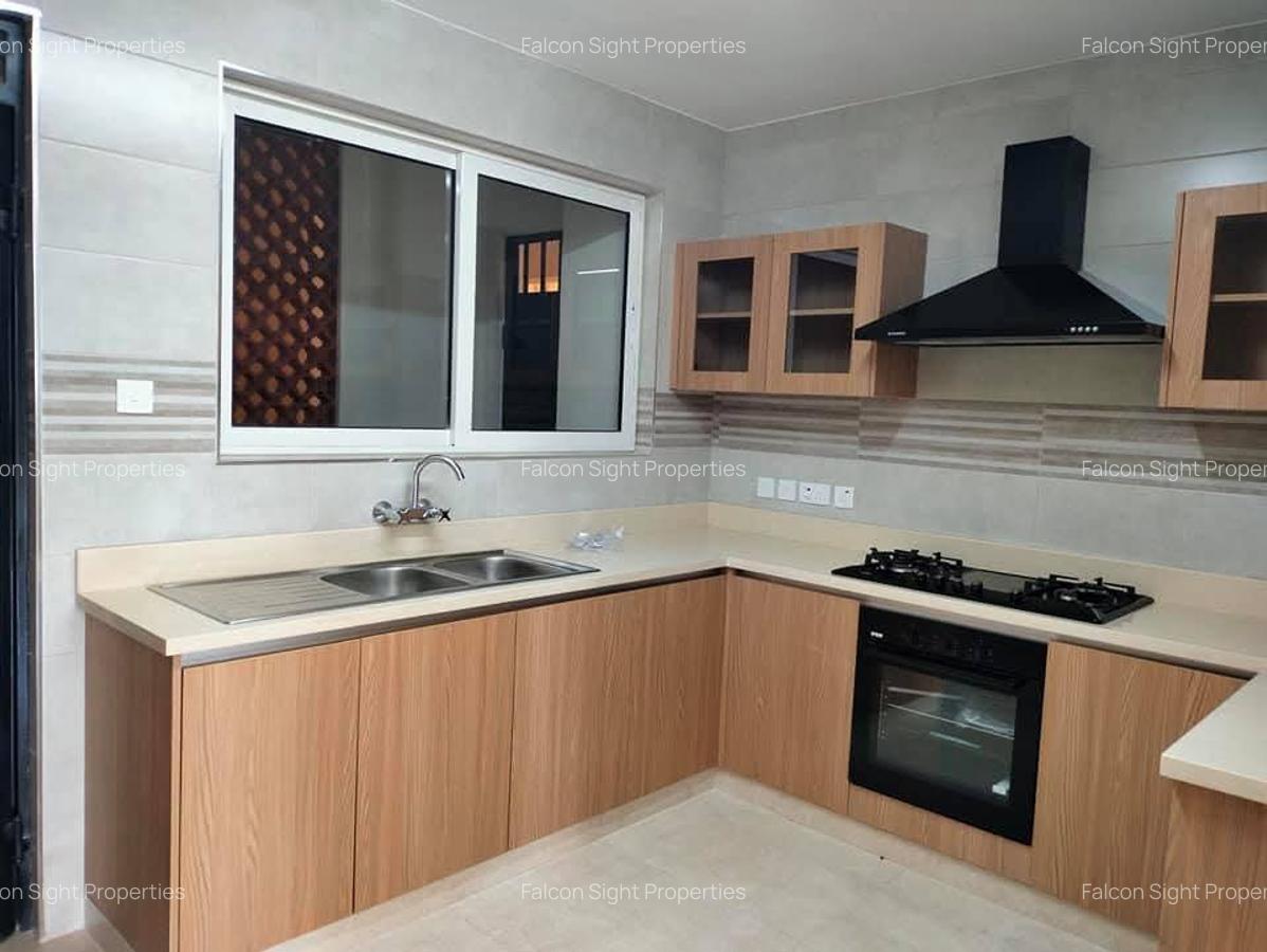 3 Bed Apartment with Gym in General Mathenge - 3