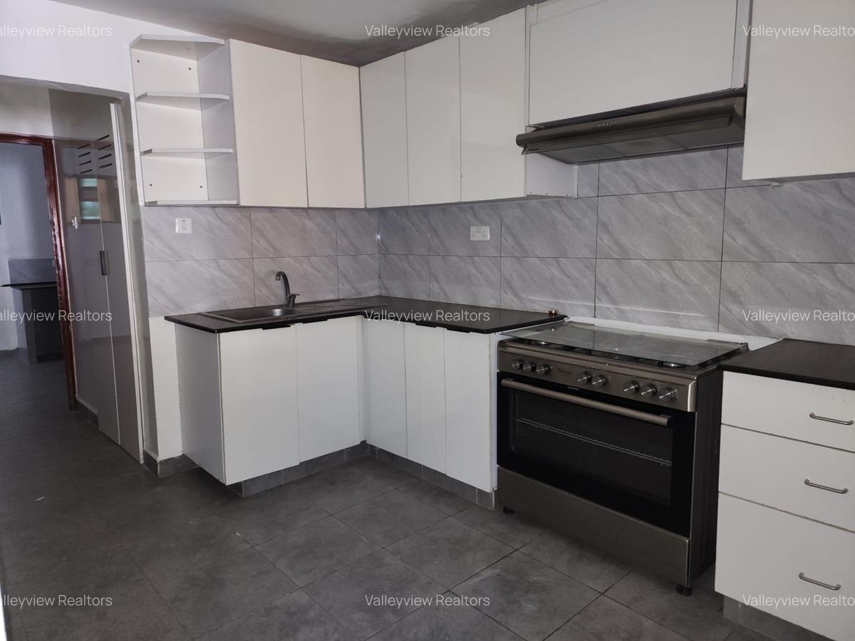 3 Bed Townhouse with En Suite at Riverside - 7