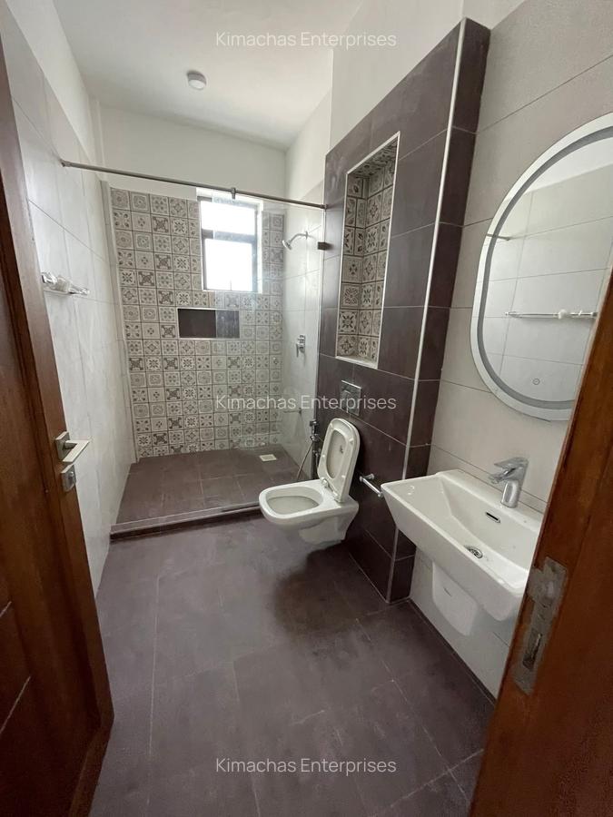 Serviced 3 Bed Apartment with En Suite at Bustani Close - 15