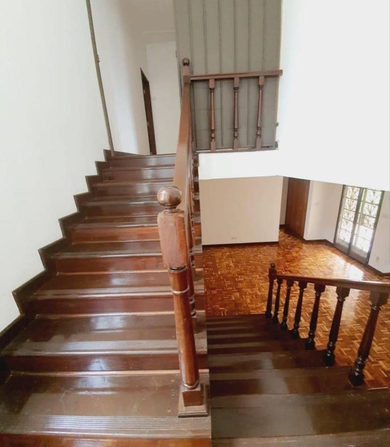 5 Bed Townhouse with En Suite in Kitisuru - 5