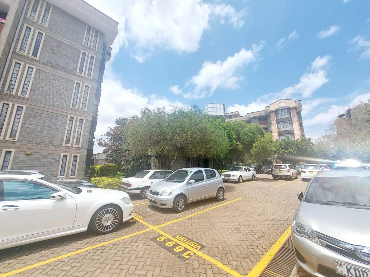 3 Bed Apartment with En Suite at Mandera Road - 5