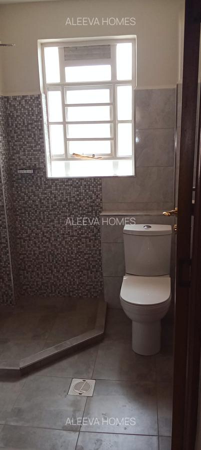 4 Bed Villa with En Suite in Kitisuru - 16