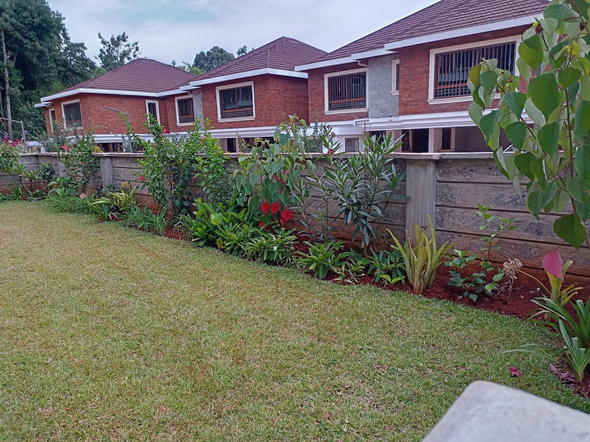 5 Bed House with En Suite at Kyuna - 5