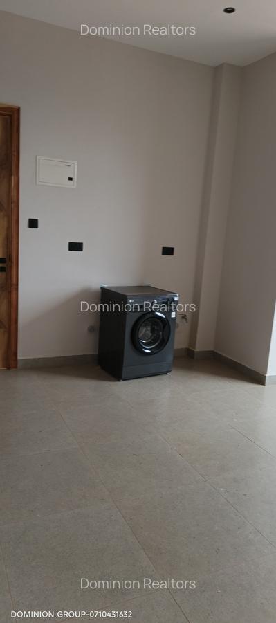 4 Bed Apartment with En Suite in Westlands Area - 17
