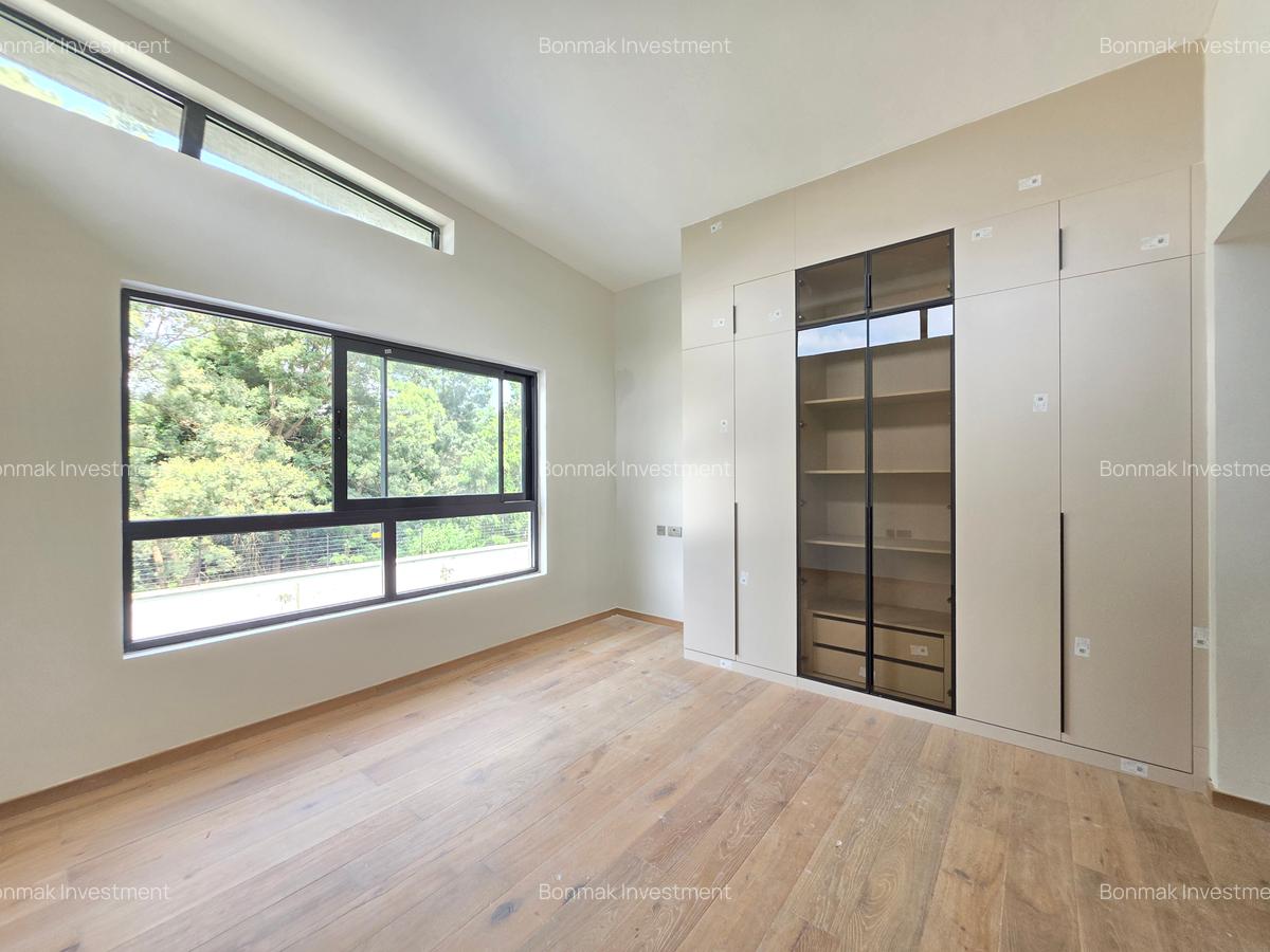 4 Bed Townhouse with En Suite at Runda Evergreen - 6