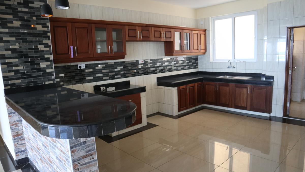 4 Bed Apartment with En Suite at Nyali - 11