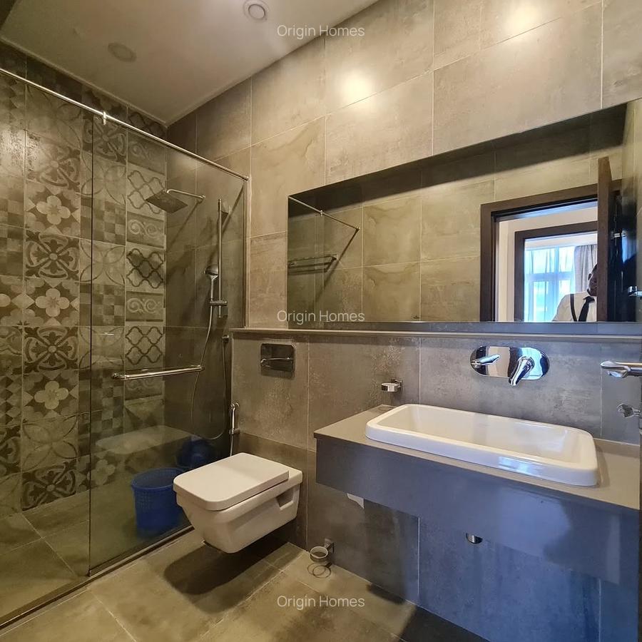 1 Bed Apartment with En Suite at Westlands - 5