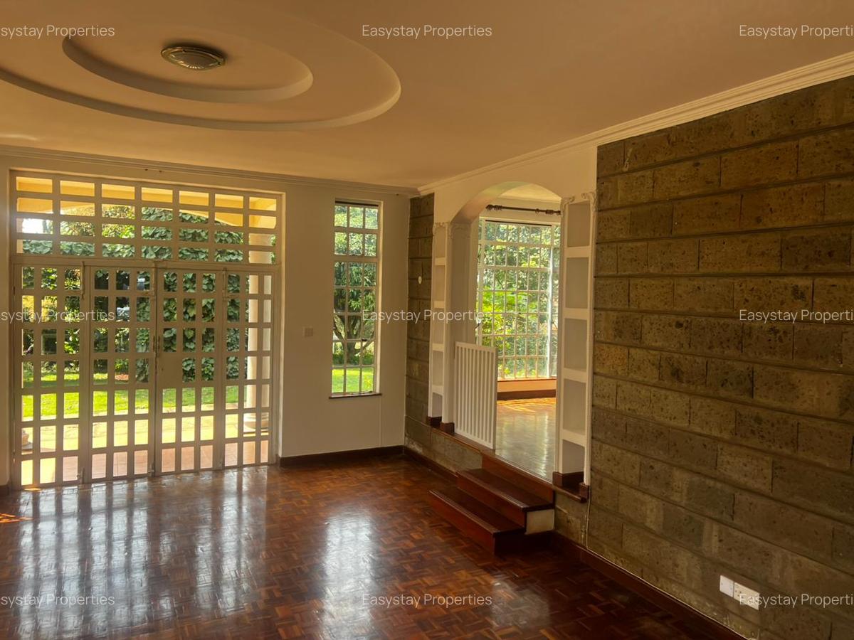 4 Bed Townhouse with En Suite in Rosslyn - 4