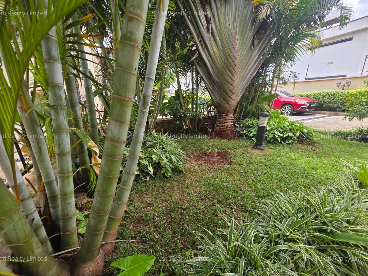 6 Bed Townhouse with En Suite in Lavington - 2