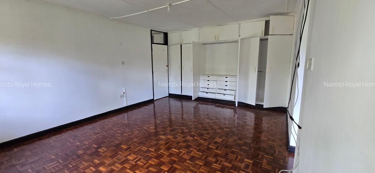 4 Bed Townhouse with En Suite at Lavington Road - 13