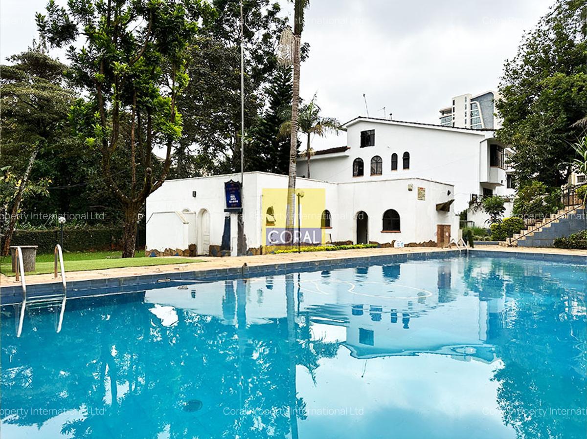 5 Bed Villa in Riverside - 19