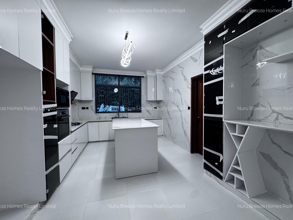 6 Bed Townhouse with En Suite in Karen - 6