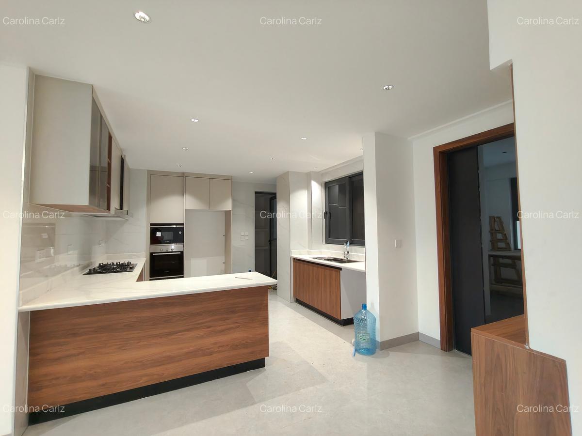 2 Bed Apartment with En Suite at Off Peponi Road - 12